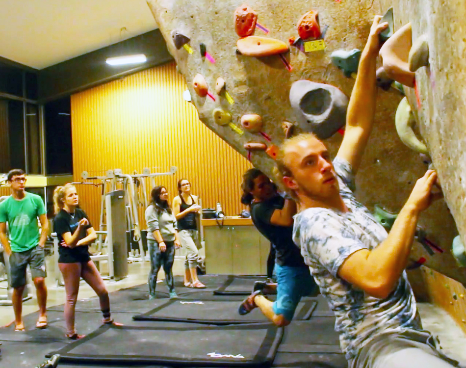 Fear of heights versus rock climbers