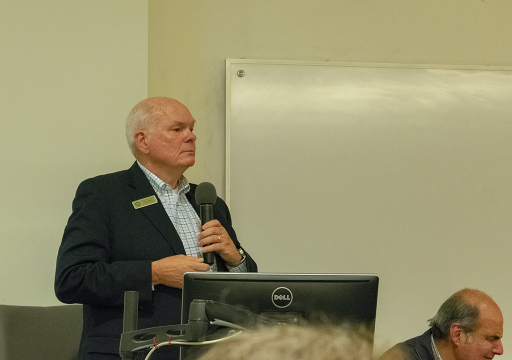 KHSU Advisory Board demands new management