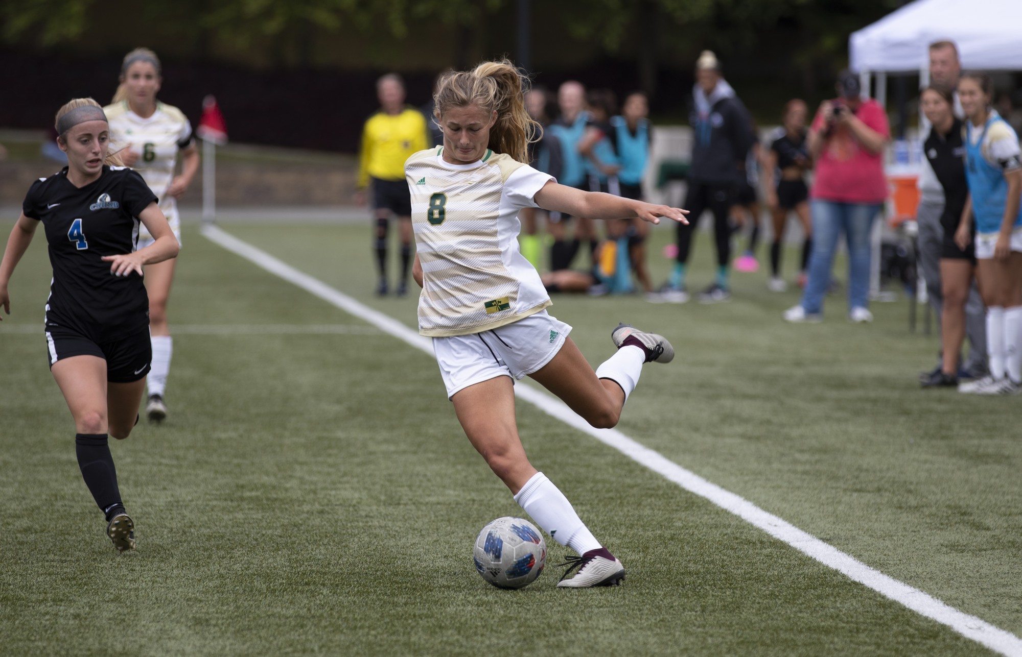 Lady Jacks win first game at home