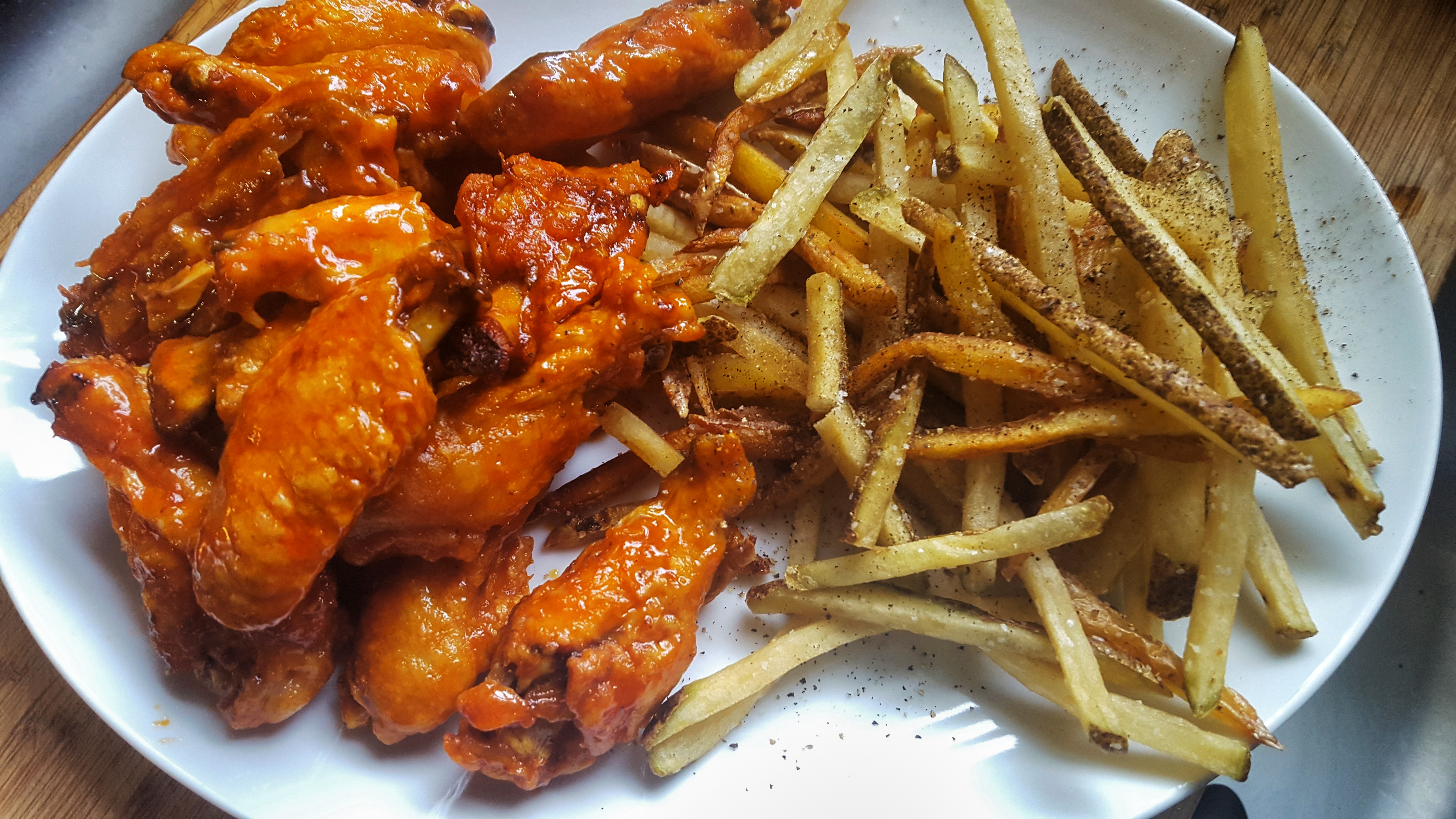 Wing Eating Contest at Six Rivers Brewery