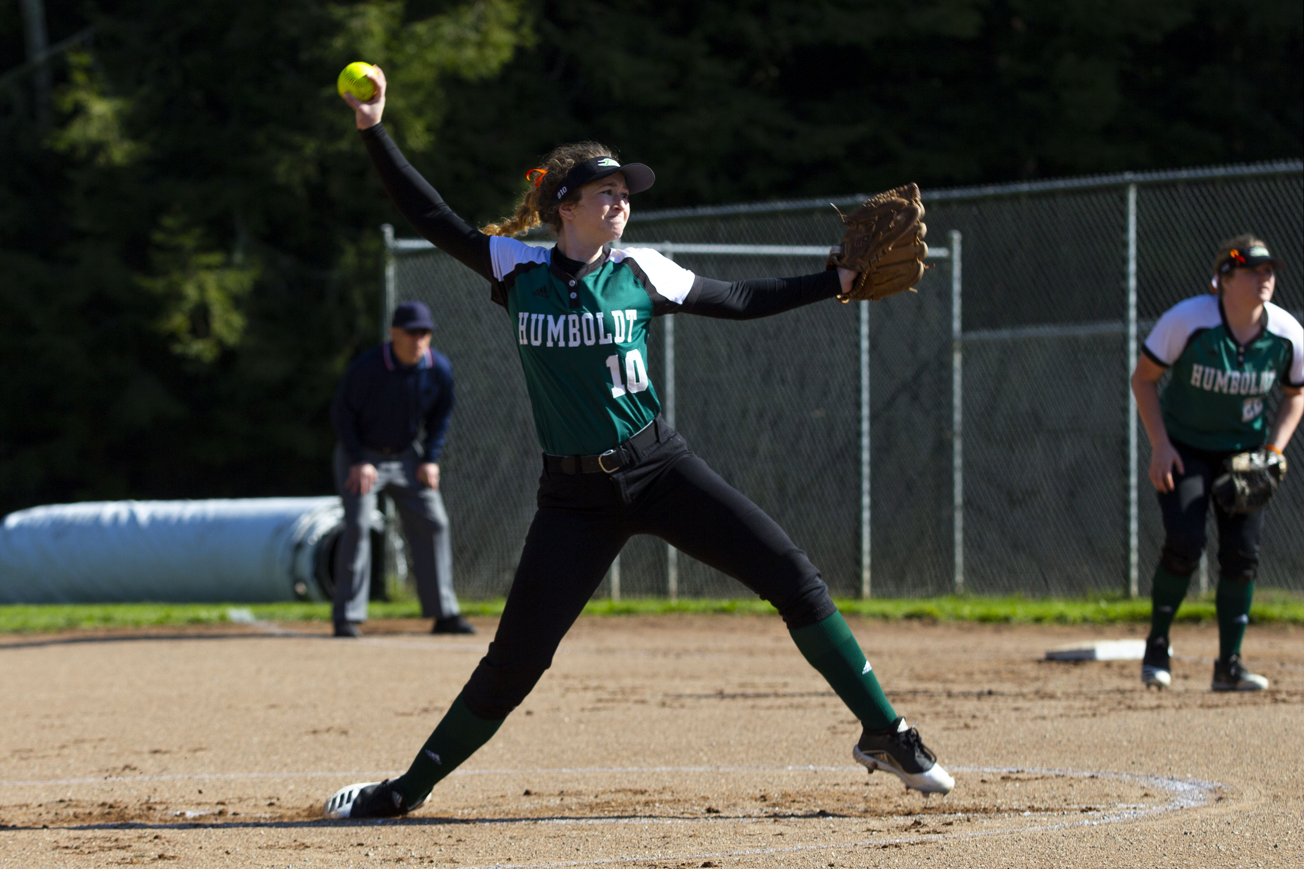 Chico State Softball Dominates Doubleheader vs. Jacks