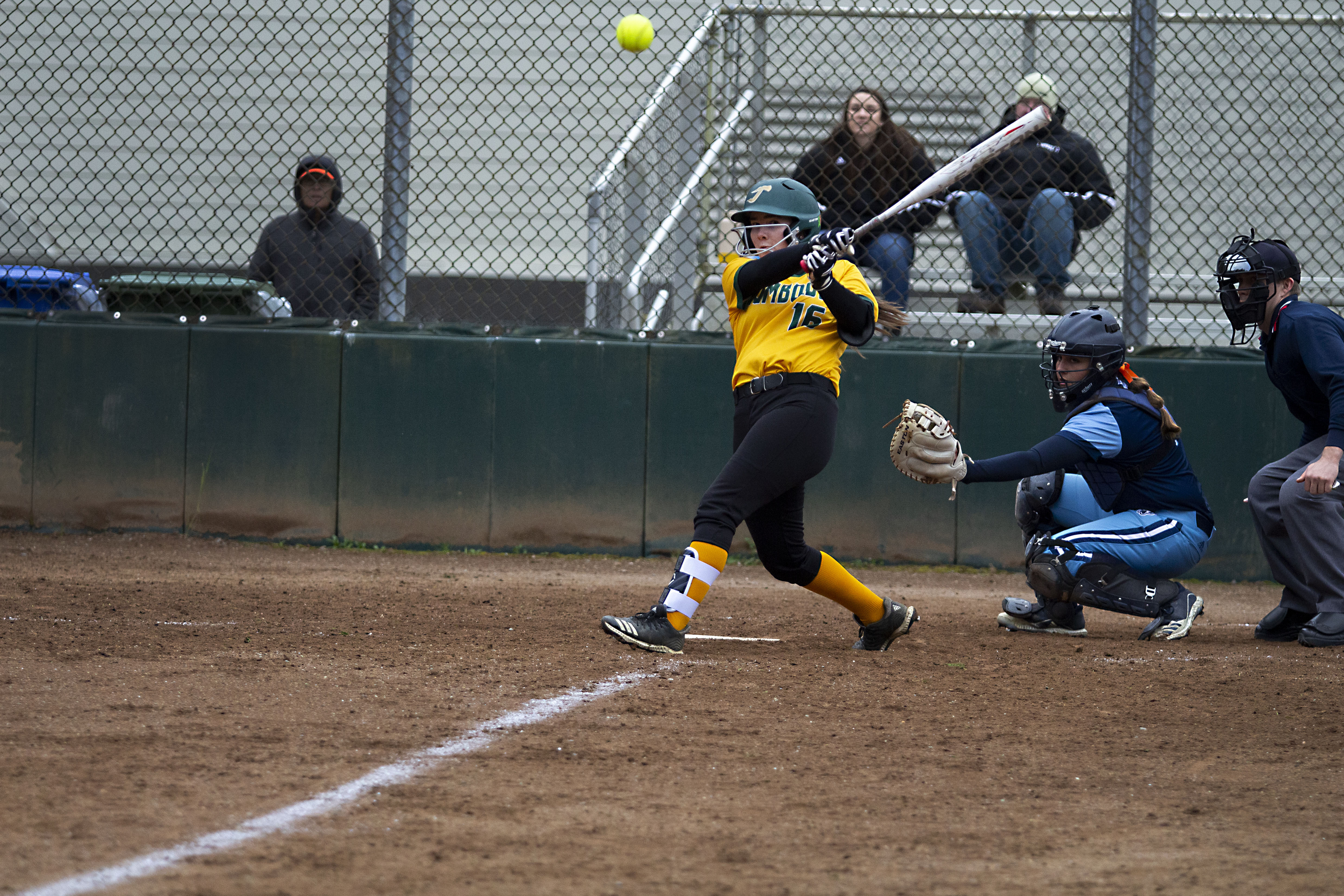 Humboldt softball goes on a seven game tear to start the season