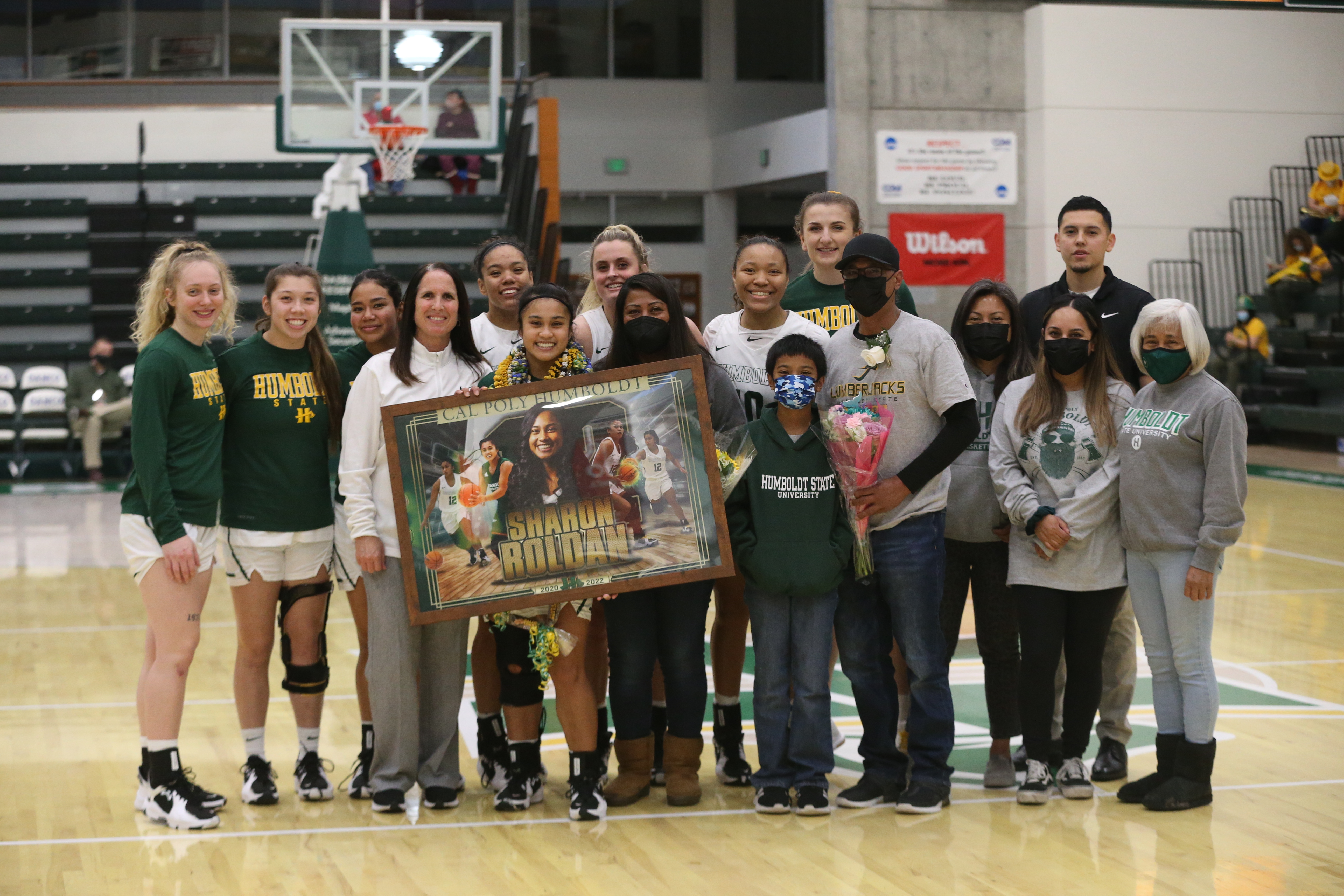 Basketball honors their seniors in last game