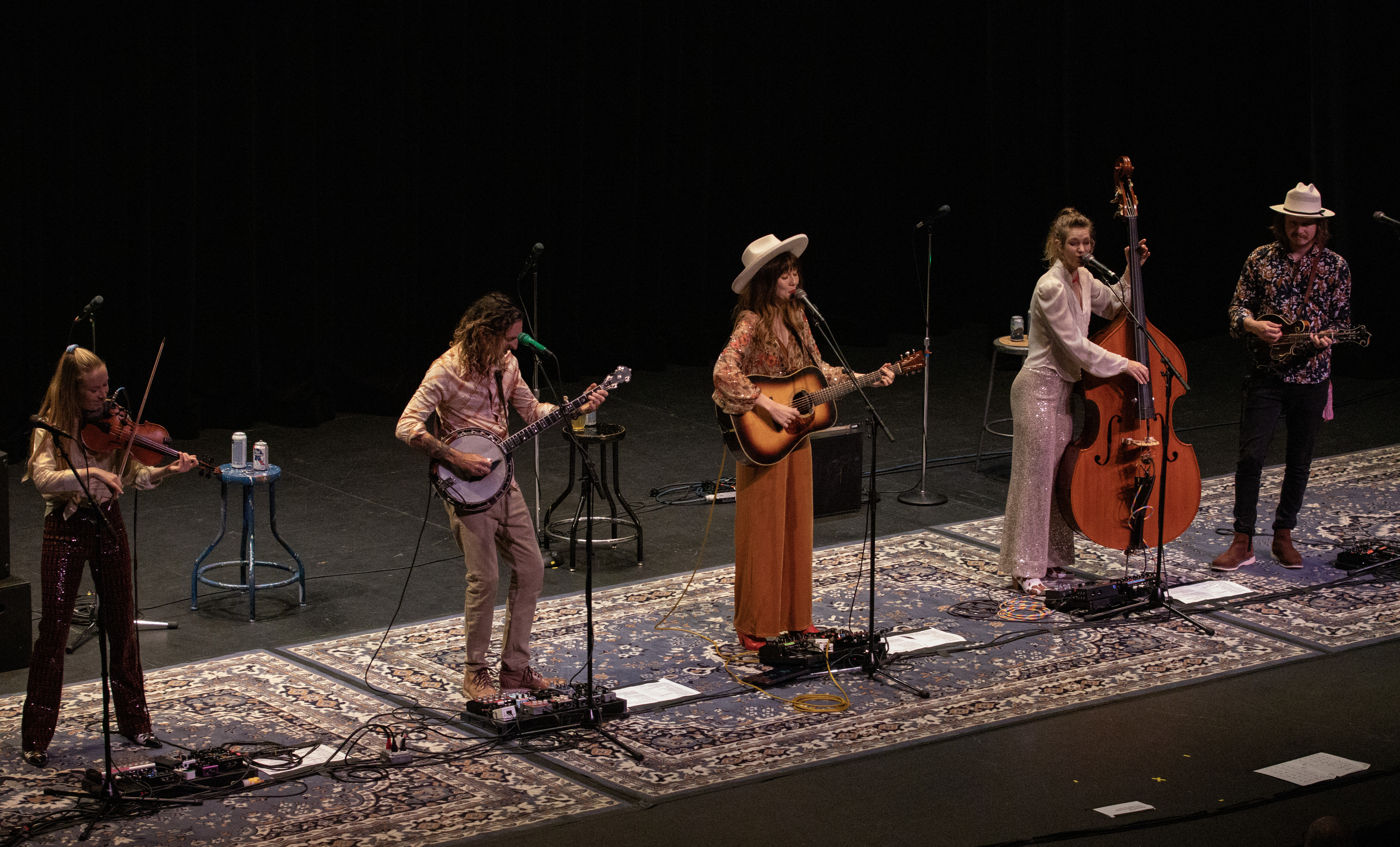 Molly Tuttle inspires a packed Van Duzer