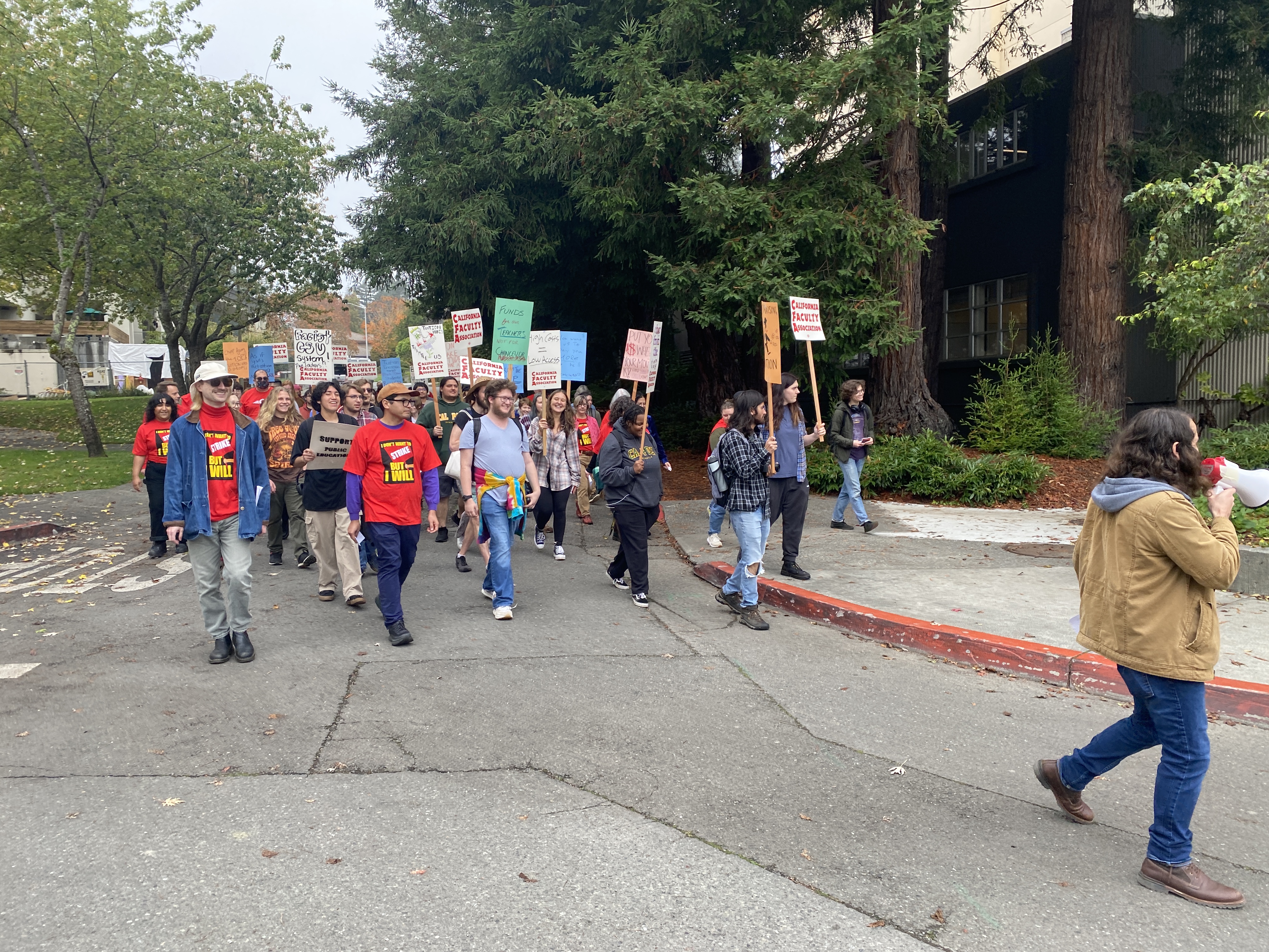 Students and faculty rally against tuition hike 
