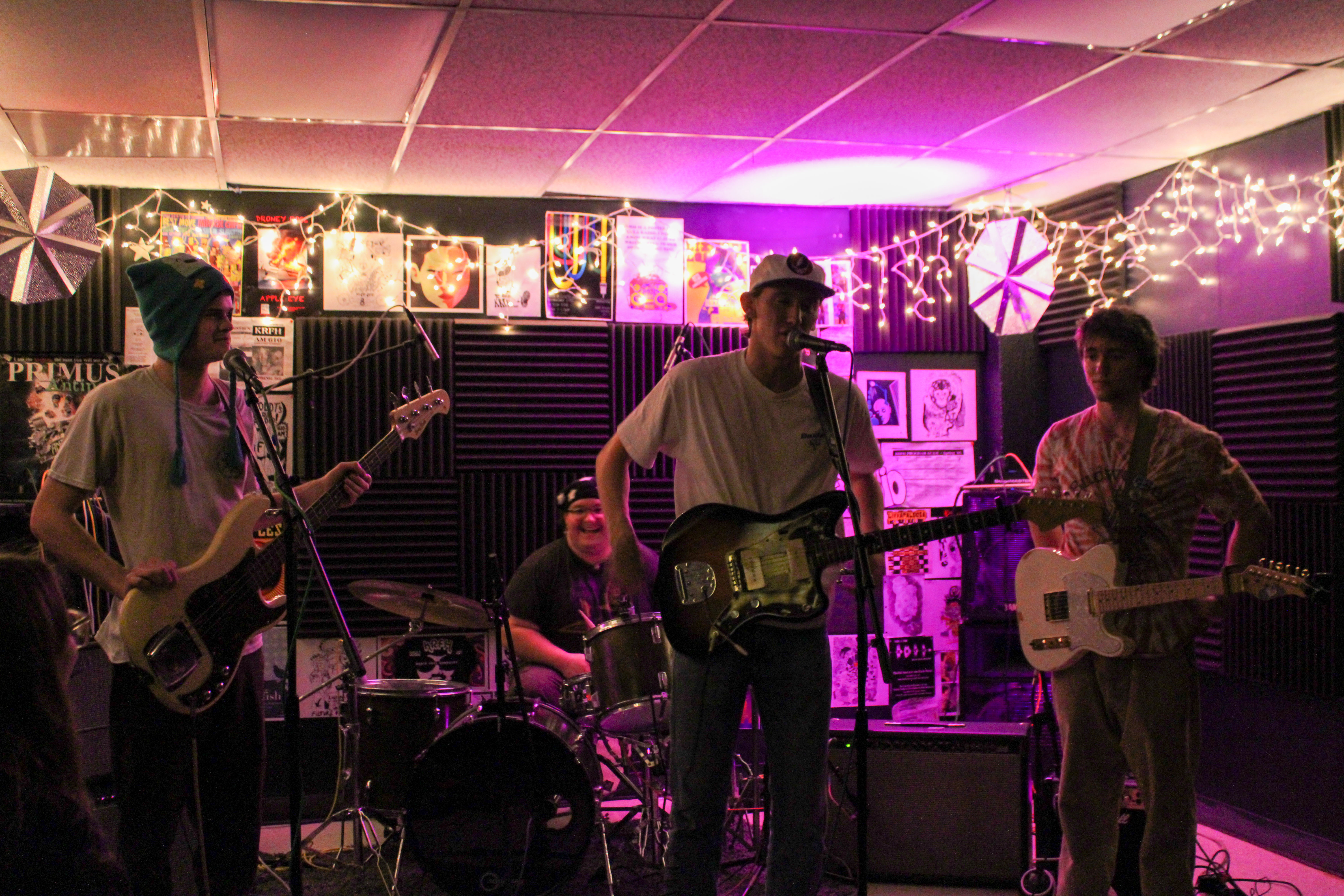Local indie surf rock band Pickpocket makes their debut on student-run radio station KRFH’s LIXX